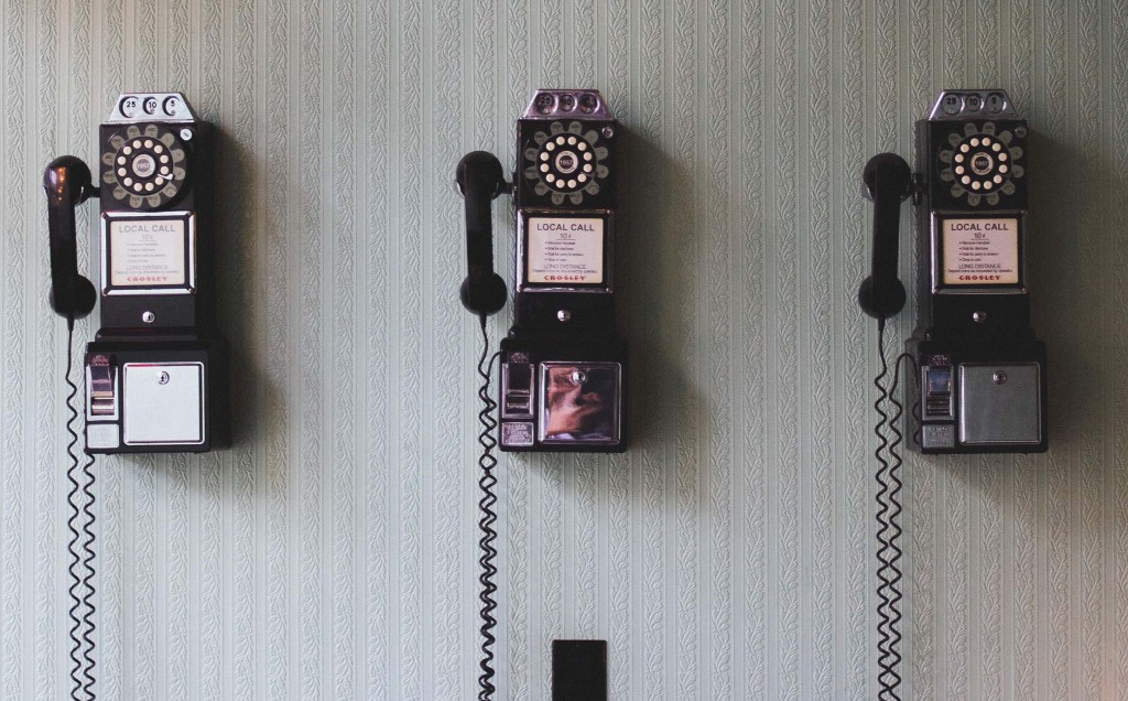 Communication-compressed